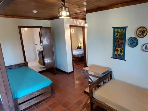 Excelente casa de 6 ambientes para 10 personas a 250 mts del
