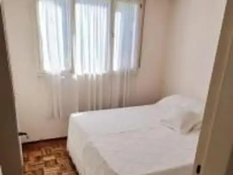 Departamento en Alquiler Temporal en Plaza Mitre, USD 200