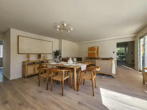 Casa en Venta con 1 cochera