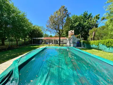 Armstrong 300, Piso 0