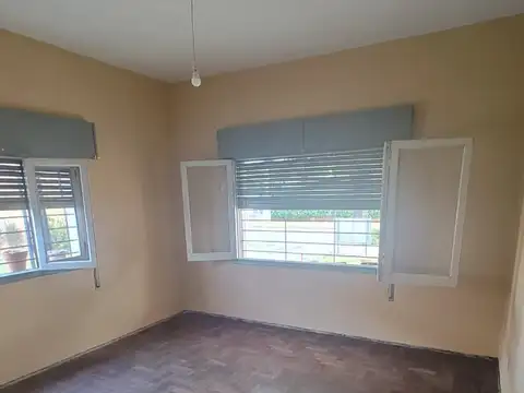 Casa en Alquiler en Capitan Bermudez, $ 710.000