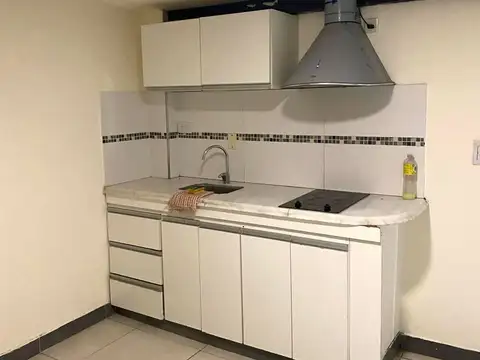 Departamento en Alquiler en Balvanera, $ 420.000