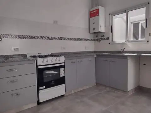 Depto Tipo Casa 3 ambientes con 1 baño