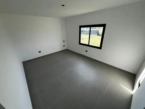 Casa en Venta con 4 cocheras