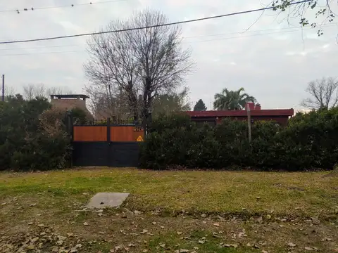 Barrio Los Indios, Roldan, 1320 m2 de lote. Pileta