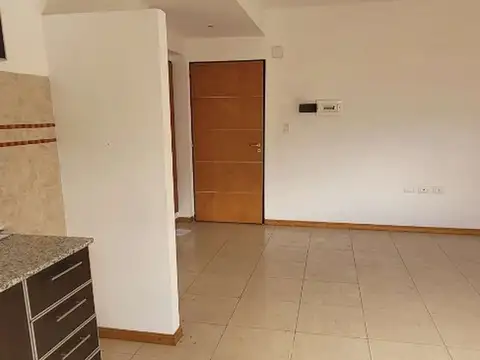 Sarmiento 4600, Piso pb