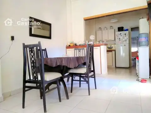 Casa 5 ambientes con 3 baños