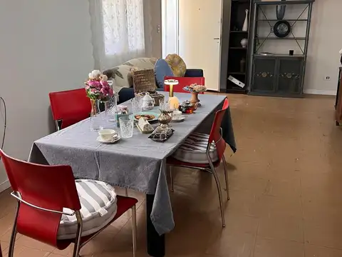 Camino General Belgrano y 17 1500, Piso 1