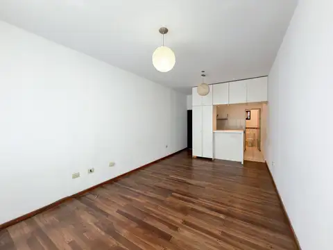 Departamento en Alquiler en Bernal, $ 400.000