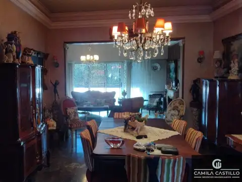 Depósito mas departamento en venta de 450m2 ubicado en Lomas del Mirador