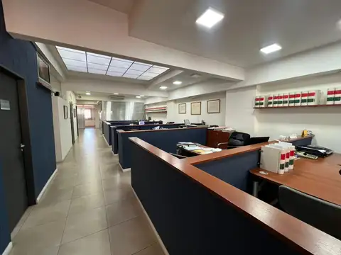 Local en Lanús Este