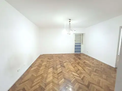 Oficina 2 ambientes con 1 baño