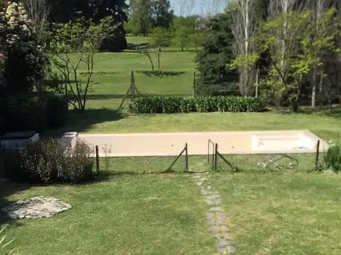 Casa 5 ambientes con 2 baños