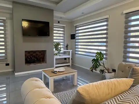 Casa 6 ambientes con 3 baños