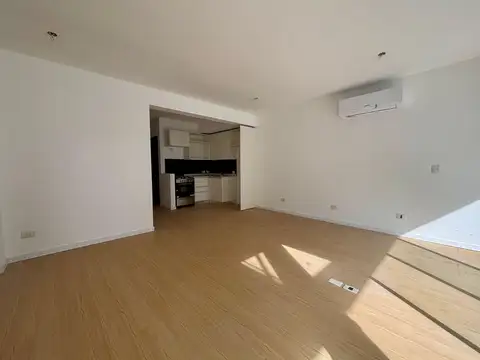 Avenida Álvarez Thomas 900