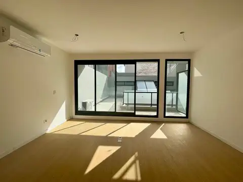 VENTA MONOAMBIENTE COLEGIALES A ESTRENAR PATIO