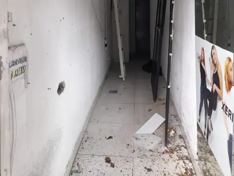 Local en Alquiler Via Púb.