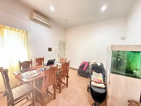 Casa 3 ambientes con 2 baños