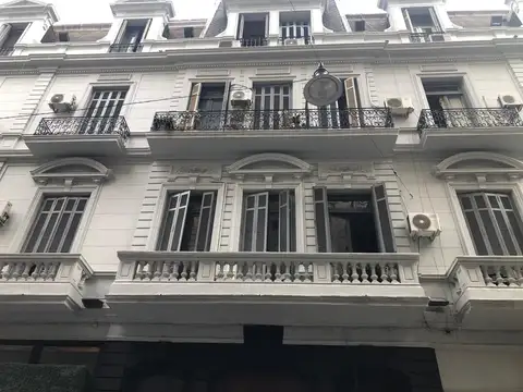 Hipólito Yrigoyen 700 P1