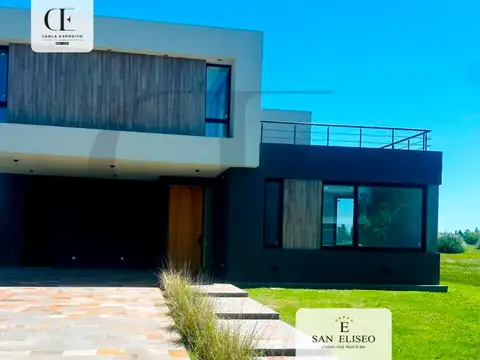 Casa en Venta en San Vicente, USD 480.000