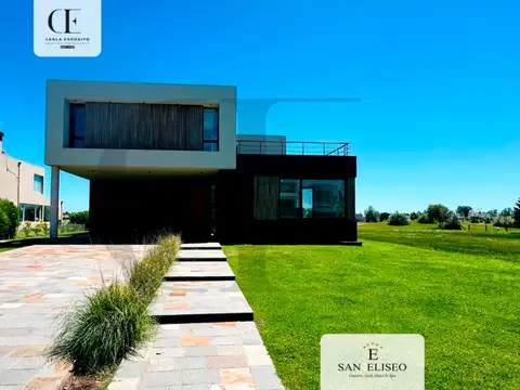 Casa en Venta de 5 dormitorios