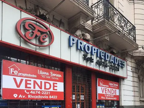 Av. Rivadavia 8600, Piso PB