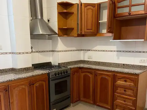 Depto Tipo Casa en Alquiler de 3 ambientes