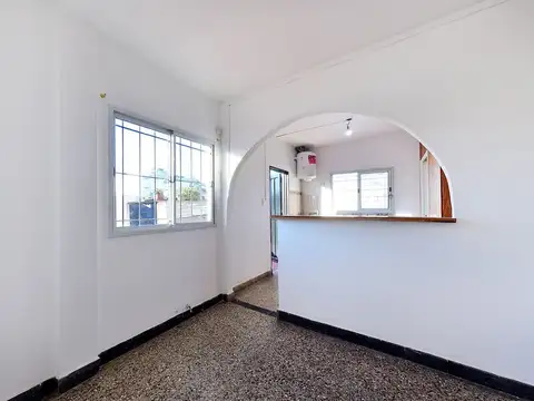 Depto Tipo Casa en Venta de 5 dormitorios