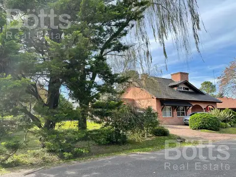 Almafuerte 3900, Country Banco Provincia, F. Alvarez, Moreno