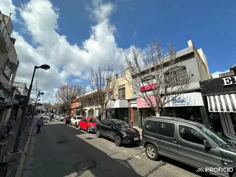 Local en Venta en Berazategui, USD 445.000