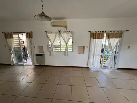 Casa en Alquiler de 2 dormitorios