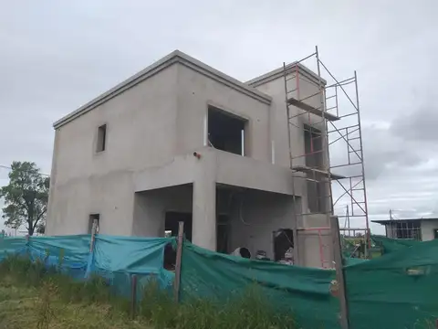 HERMOSA CASA A ESTRENAR.FINCAS DON EUGENIO 2