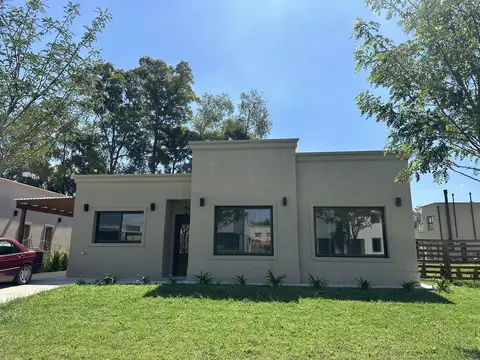 Casa en Venta en Santo Tomas, USD 220.000