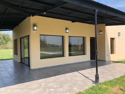 Casa 4 ambientes con 4 baños