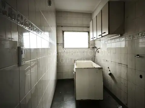 VENTA EDIFICIO EN BLOCK FLORESTA OPORTUNIDAD DE INVERSION