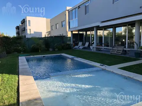 Casa en Venta en Don Bosco, USD 430.000