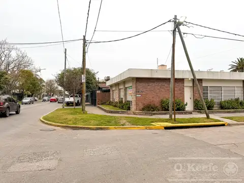 Casa en Venta en Bernal-Jose E Lopez al 300