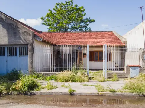 VENTA - CASA - 2 DORMITORIOS - PUNTA ALTA