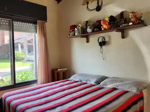 Venta Casa 4 amb, pileta vista al golf financia