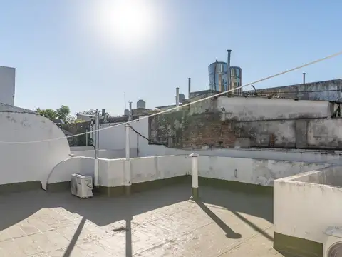 Venta PH 2 amb. con terrraza propia