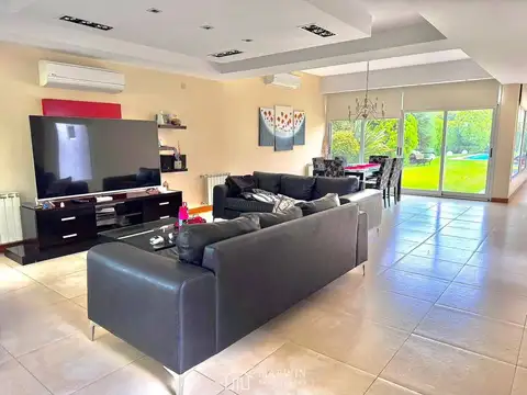 Casa en Venta de 6 dormitorios