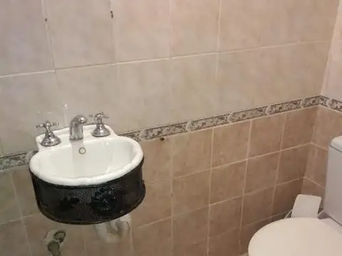 Casa en Venta en Lomas de Zamora, USD 180.000