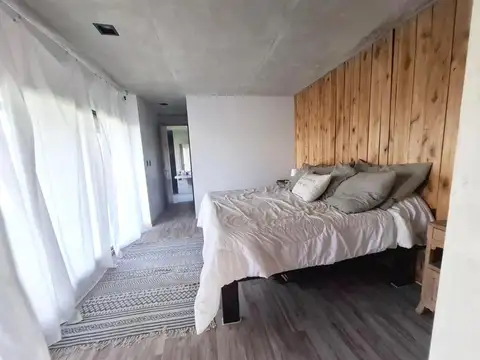 Casa 7 ambientes con 3 baños