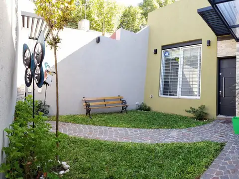 Depto Tipo Casa en Venta de 5 ambientes