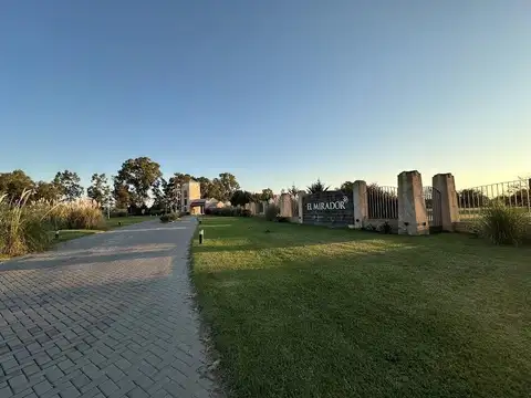 Terreno en Venta 54  mts Fondo