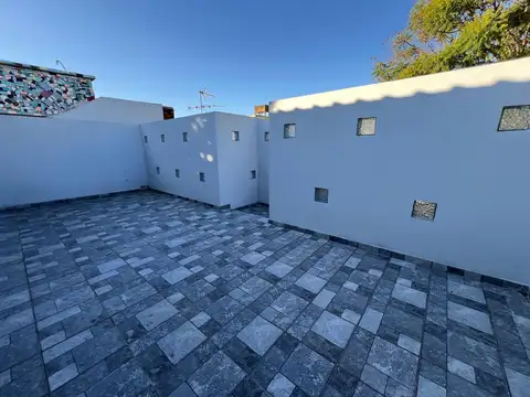 Depto Tipo Casa en Venta en Villa Maipu, USD 105.000
