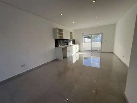 Depto Tipo Casa 3 ambientes con 1 baño