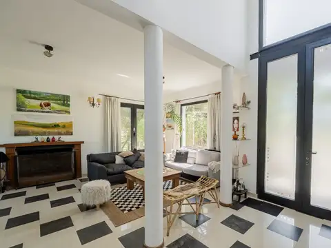 Casa  en Venta en Cube, Escobar, G.B.A. Zona Norte