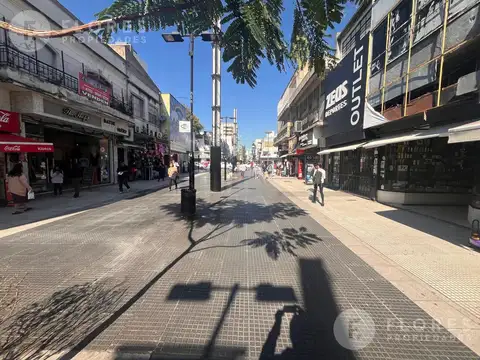 Local en Venta 35 años