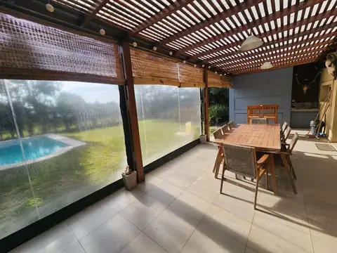 Casa en Venta en Countries y Barrios Cerrados en Pilar, USD 280.000